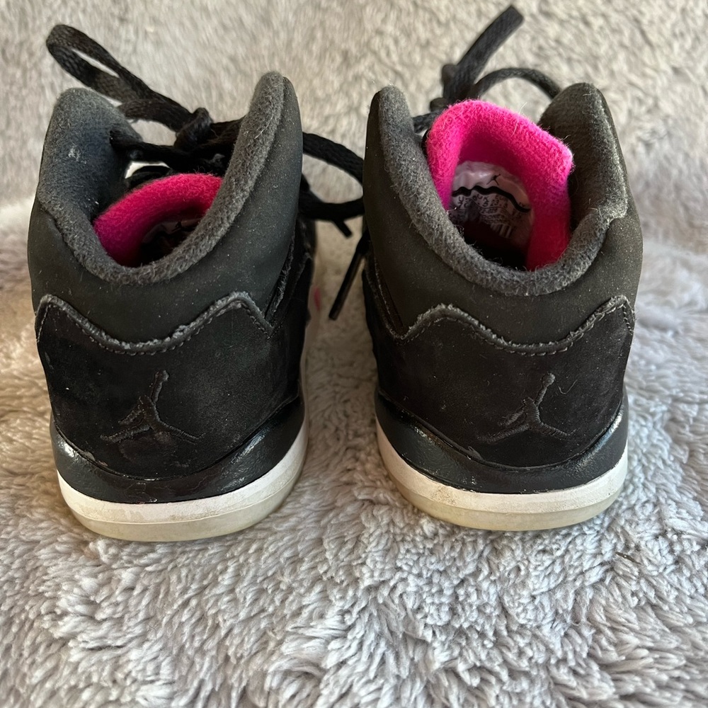 Jordan 5 Retro ‘Black Deadly Pink’ Infants Sz 7C - Picture 3 of 8